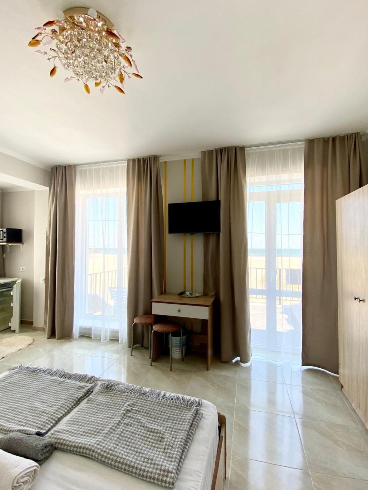 Ля Вады Hotel Zatoka Kültér fotó